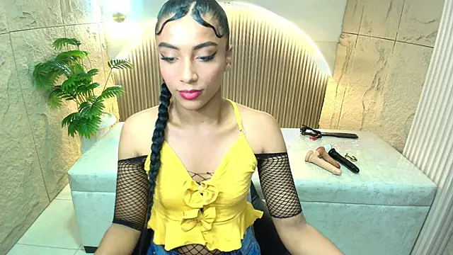 Snapshot of katty_berry_r chatting on 09-19-25, 07:47 katty berry r online show from 09-19-25, 07:47