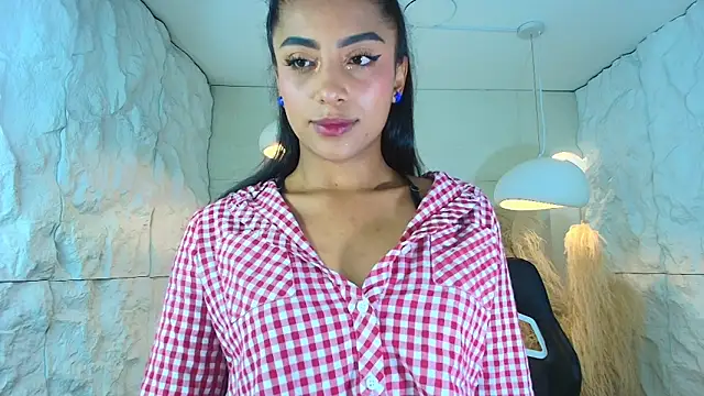 Snapshot of katty_berry_r chatting on 11-23-25, 07:57 katty berry r online show from 11-23-25, 07:57