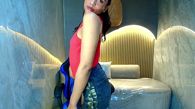 Snapshot of katty_berry_r chatting on 11-27-25, 12:29 katty berry r online show from 11-27-25, 12:29