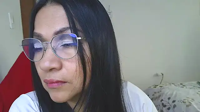 Snapshot of LissafeetHott chatting on 05-14-26, 09:10 LissafeetHott online show from 05-14-26, 09:10