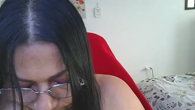 Snapshot of LissafeetHott chatting on 05-16-26, 07:56 LissafeetHott online show from 05-16-26, 07:56