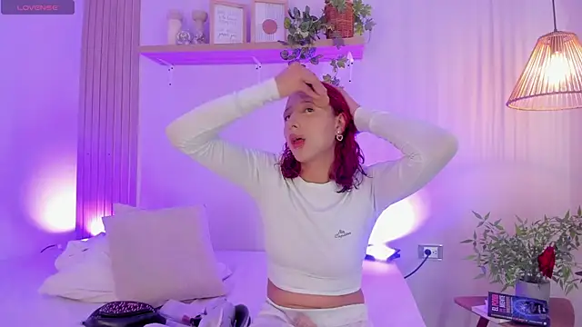 Cristalfoxy  online show from 12-20-25, 07:21