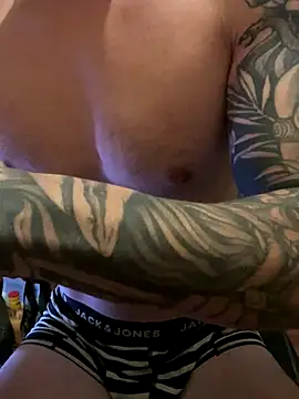 fronkie9384 online show from 09-17-25, 08:21