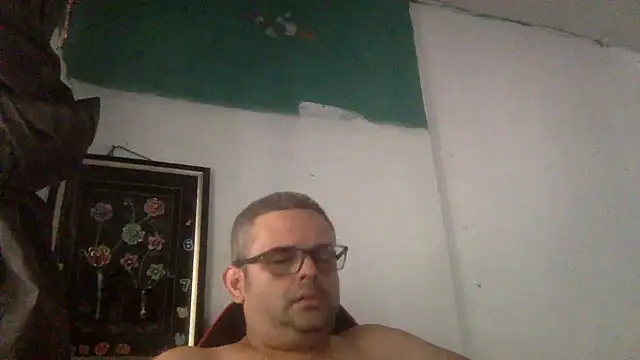 Snapshot of Katracho6969 chatting on 05-13-26, 06:27 Katracho6969 online show from 05-13-26, 06:27