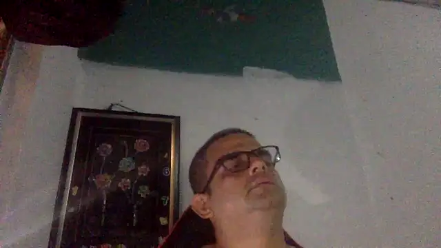 Snapshot of Katracho6969 chatting on 05-18-26, 01:45 Katracho6969 online show from 05-18-26, 01:45