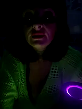 Snapshot of IrishmilfAnna chatting on 09-23-25, 06:22 IrishmilfAnna online show from 09-23-25, 06:22