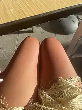 Snapshot of IrishmilfAnna chatting on 09-28-25, 03:39 IrishmilfAnna online show from 09-28-25, 03:39