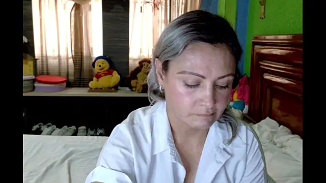 Snapshot of _Charlize_theron_ chatting on 05-15-26, 08:38 Charlize theron online show from 05-15-26, 08:38