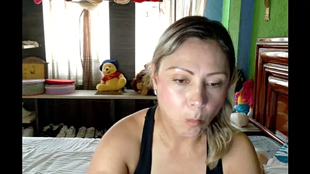 Snapshot of _Charlize_theron_ chatting on 05-20-26, 07:20 Charlize theron online show from 05-20-26, 07:20