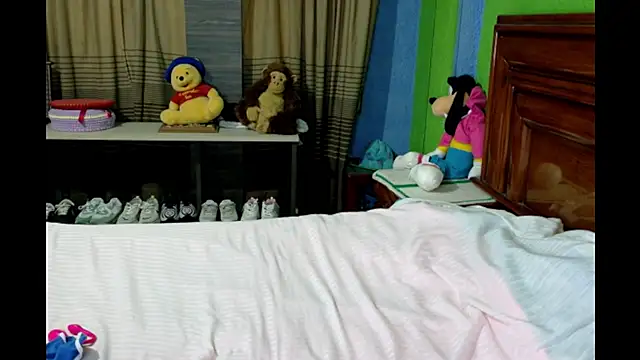 Snapshot of _Charlize_theron_ chatting on 06-11-26, 12:32 Charlize theron online show from 06-11-26, 12:32
