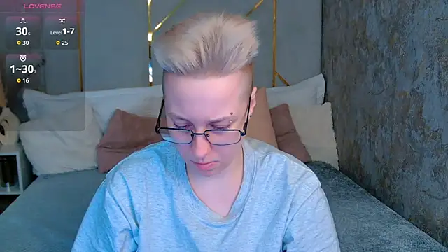 AlexandraGreen online show from 11-13-25, 09:25