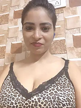 QUEEN-ADITI online show from 10-02-25, 03:30