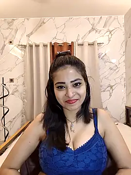 QUEEN-ADITI online show from 03-08-26, 06:23