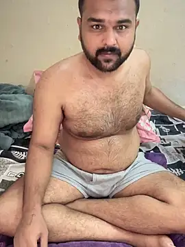 Snapshot of hahaha1319 chatting on 10-06-25, 04:43 hahaha1319 online show from 10-06-25, 04:43