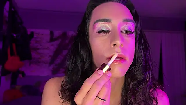 Snapshot of xoFrankie chatting on 10-05-25, 03:49 xoFrankie online show from 10-05-25, 03:49