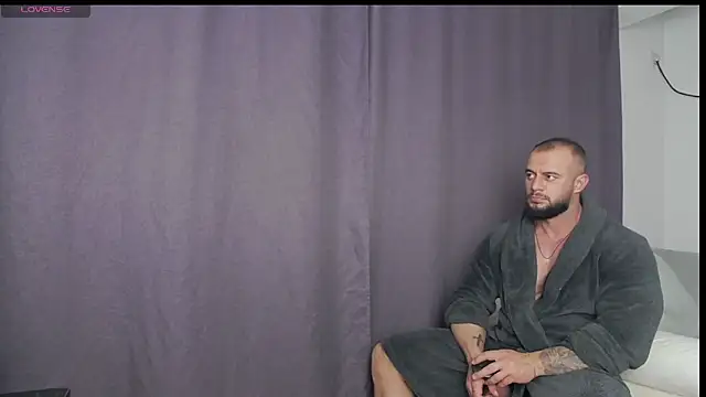 RickyMiami1 online show from 10-11-25, 09:35