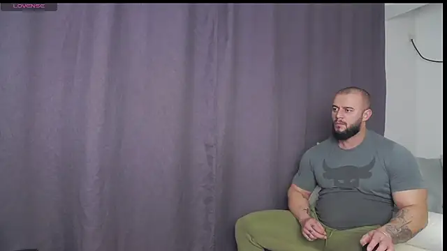 RickyMiami1 online show from 12-02-25, 08:26