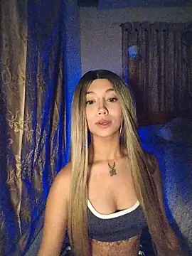 Snapshot of Ella_rr chatting on 11-20-25, 06:35 Ella rr online show from 11-20-25, 06:35