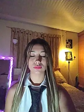 Snapshot of Ella_rr chatting on 11-30-25, 01:42 Ella rr online show from 11-30-25, 01:42