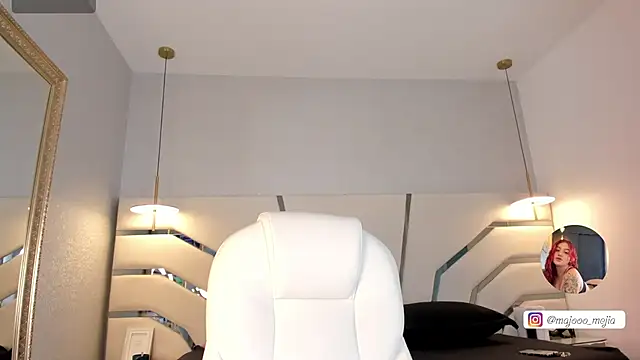 Julieth Rojas online show from 09-13-25, 04:12