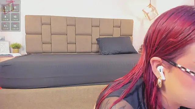 Julieth Rojas online show from 02-25-26, 04:11