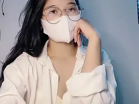 Snapshot of Miumiu028 chatting on 09-15-25, 08:25 Miumiu028 online show from 09-15-25, 08:25