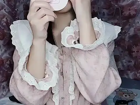 Snapshot of Miumiu028 chatting on 11-11-25, 03:50 Miumiu028 online show from 11-11-25, 03:50