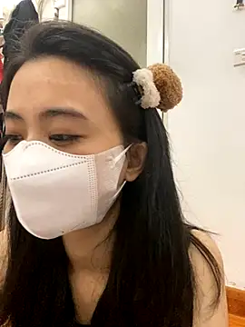 Snapshot of Mochi21 chatting on 09-16-25, 04:57 Mochi21 online show from 09-16-25, 04:57