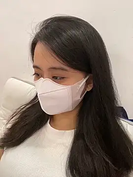 Snapshot of Mochi21 chatting on 09-26-25, 03:32 Mochi21 online show from 09-26-25, 03:32