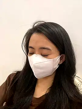 Snapshot of Mochi21 chatting on 09-27-25, 02:05 Mochi21 online show from 09-27-25, 02:05