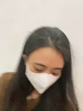 Snapshot of Mochi21 chatting on 10-03-25, 02:41 Mochi21 online show from 10-03-25, 02:41