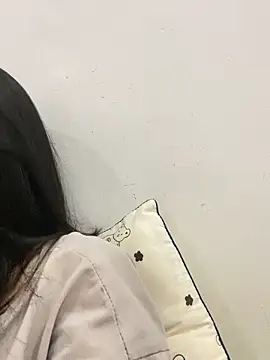 Snapshot of Mochi21 chatting on 10-08-25, 04:32 Mochi21 online show from 10-08-25, 04:32