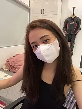 Snapshot of Mochi21 chatting on 10-14-25, 04:13 Mochi21 online show from 10-14-25, 04:13