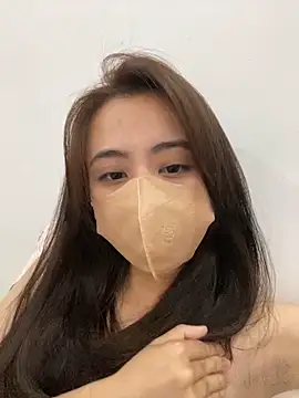 Snapshot of Mochi21 chatting on 10-28-25, 03:43 Mochi21 online show from 10-28-25, 03:43