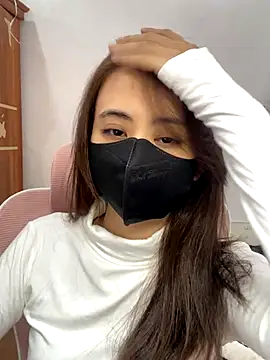 Snapshot of Mochi21 chatting on 12-15-25, 03:44 Mochi21 online show from 12-15-25, 03:44