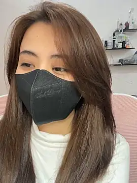 Snapshot of Mochi21 chatting on 12-23-25, 03:37 Mochi21 online show from 12-23-25, 03:37