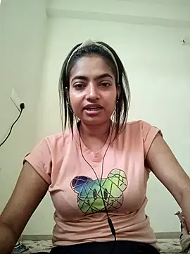 Snapshot of jiya1248 chatting on 10-08-25, 04:54 jiya1248 online show from 10-08-25, 04:54