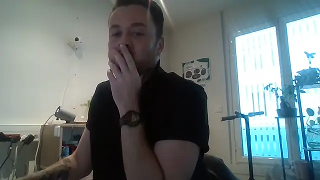 Keviios online show from 10-18-25, 07:20