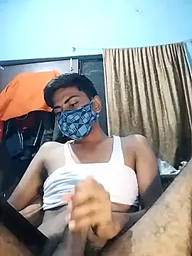 Snapshot of YourTarzan chatting on 09-14-25, 10:20 YourTarzan online show from 09-14-25, 10:20