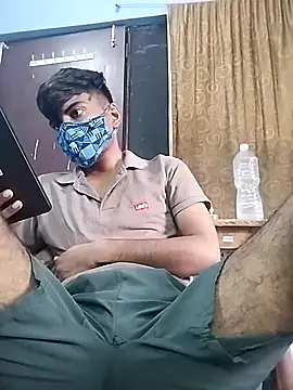 Snapshot of YourTarzan chatting on 10-03-25, 03:03 YourTarzan online show from 10-03-25, 03:03