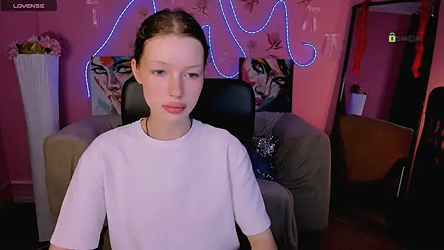 khloebeauty online show from 06-08-26, 05:52