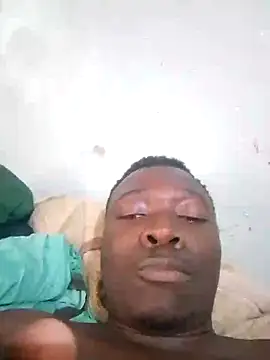 Snapshot of Mrhugeblack chatting on 10-03-25, 08:55 Mrhugeblack online show from 10-03-25, 08:55