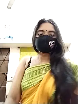 Snapshot of Puja-Rane chatting on 09-15-25, 04:51 Puja-Rane online show from 09-15-25, 04:51