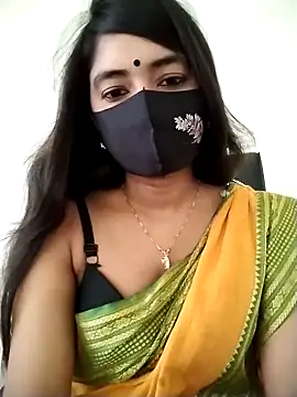 Snapshot of Puja-Rane chatting on 10-01-25, 02:50 Puja-Rane online show from 10-01-25, 02:50