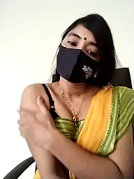Snapshot of Puja-Rane chatting on 10-02-25, 02:51 Puja-Rane online show from 10-02-25, 02:51