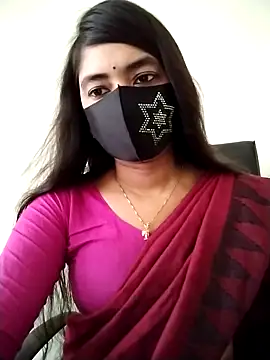 Snapshot of Puja-Rane chatting on 10-19-25, 02:56 Puja-Rane online show from 10-19-25, 02:56