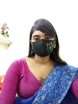 Puja-Rane online show from 11-20-25, 04:45