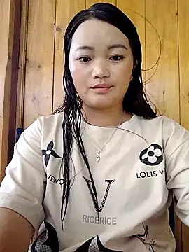 lusy-000 online show from 09-20-25, 03:40