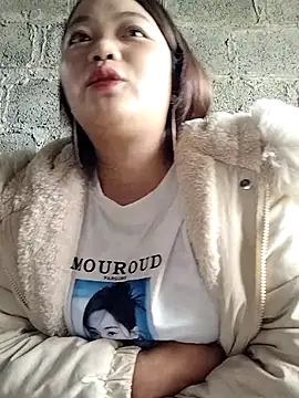 lusy-000 online show from 11-05-25, 04:23