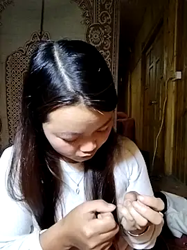 lusy-000 online show from 12-14-25, 08:20